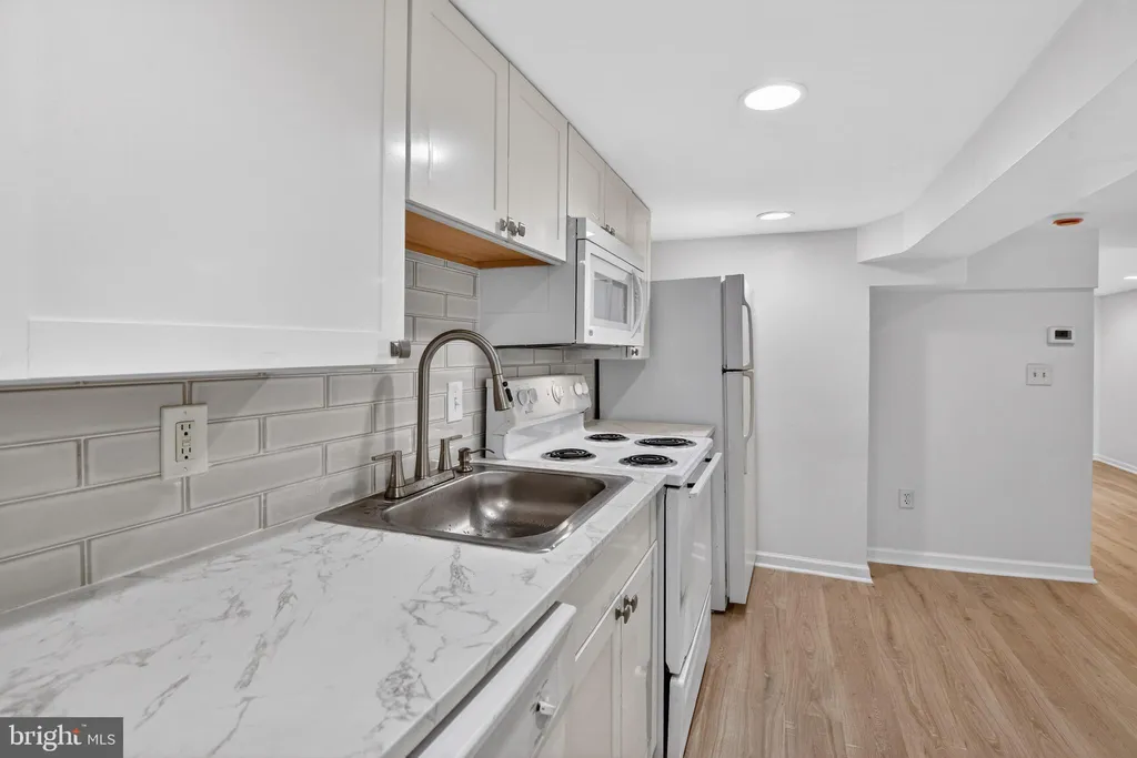 Additional image 7 of 141 Uhland Terrace NE, Washington, DC 20002