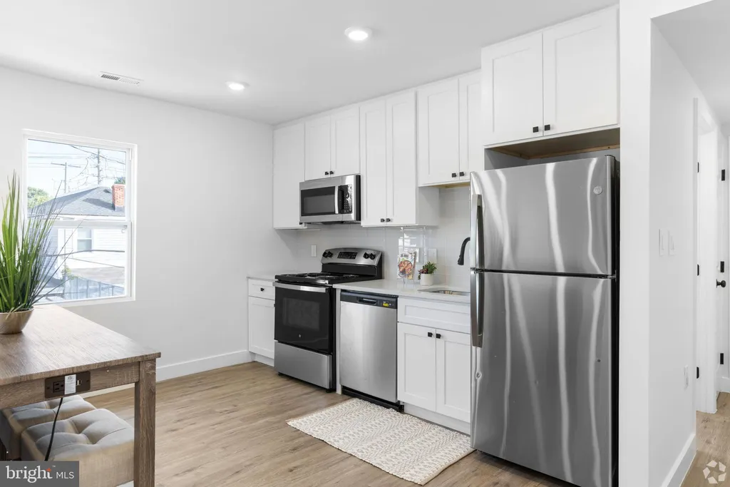 Additional image 2 of 324 61st Street NE Unit 7, Washington, DC 20019