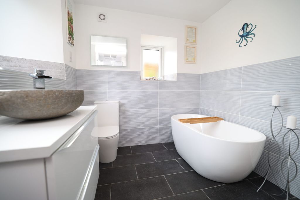 Additional image 25 of 3 bed detached house for saleHenrietta Street, Girvan KA26