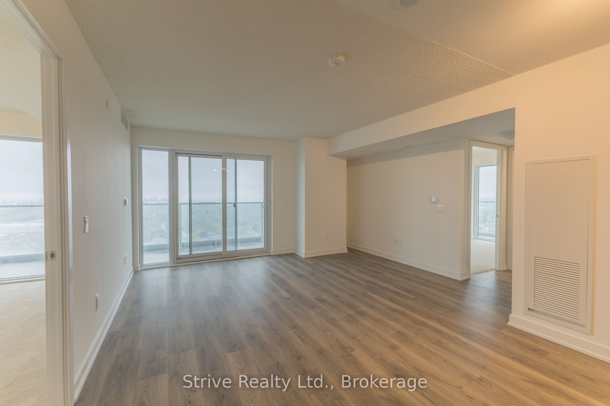 Additional image 2 of 1908-1010 Sandy Beach Road, Pickering, ON, L1W 0C7