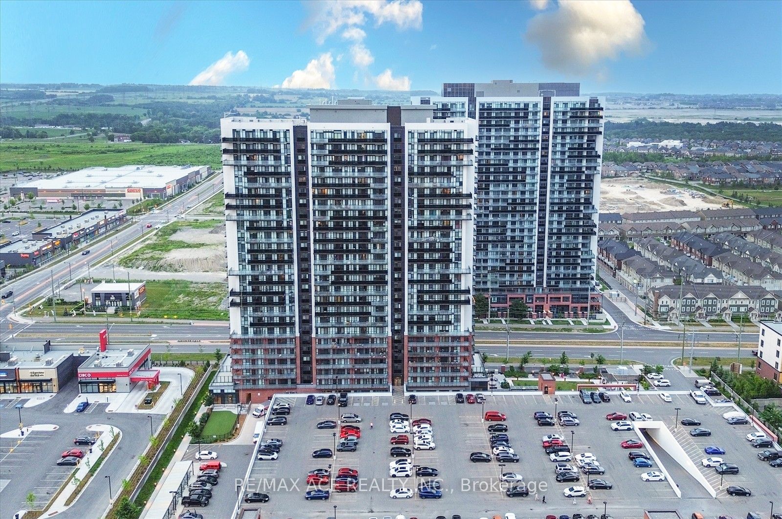 809-2550 Simcoe Street N, Oshawa, ON, L1L 0R5