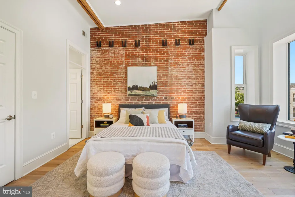 Additional image 23 of 822 11th Street NE, Washington, DC 20002