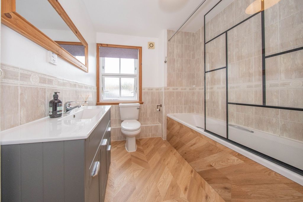 Additional image 15 of 2 bed flat for saleKnightsridge House Watson Green, Livingston EH54