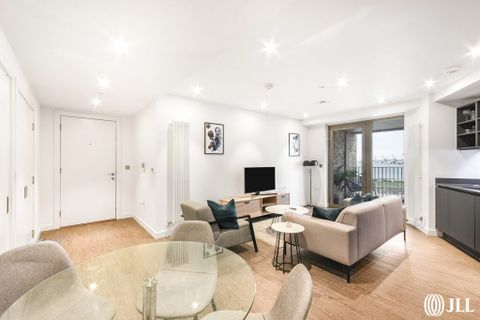 Western Gateway, London E16