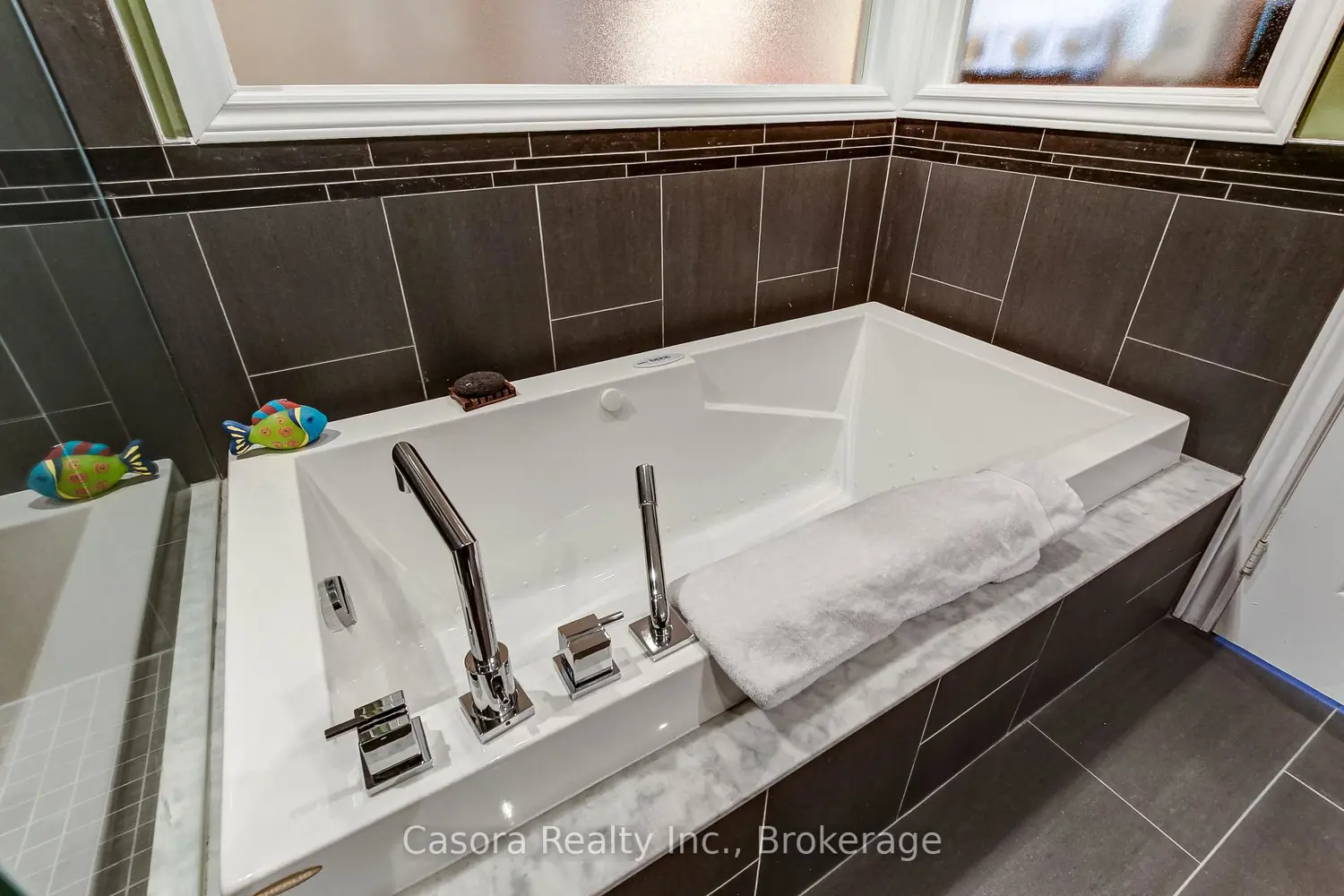Additional image 14 of 1084 Queen Street 8B