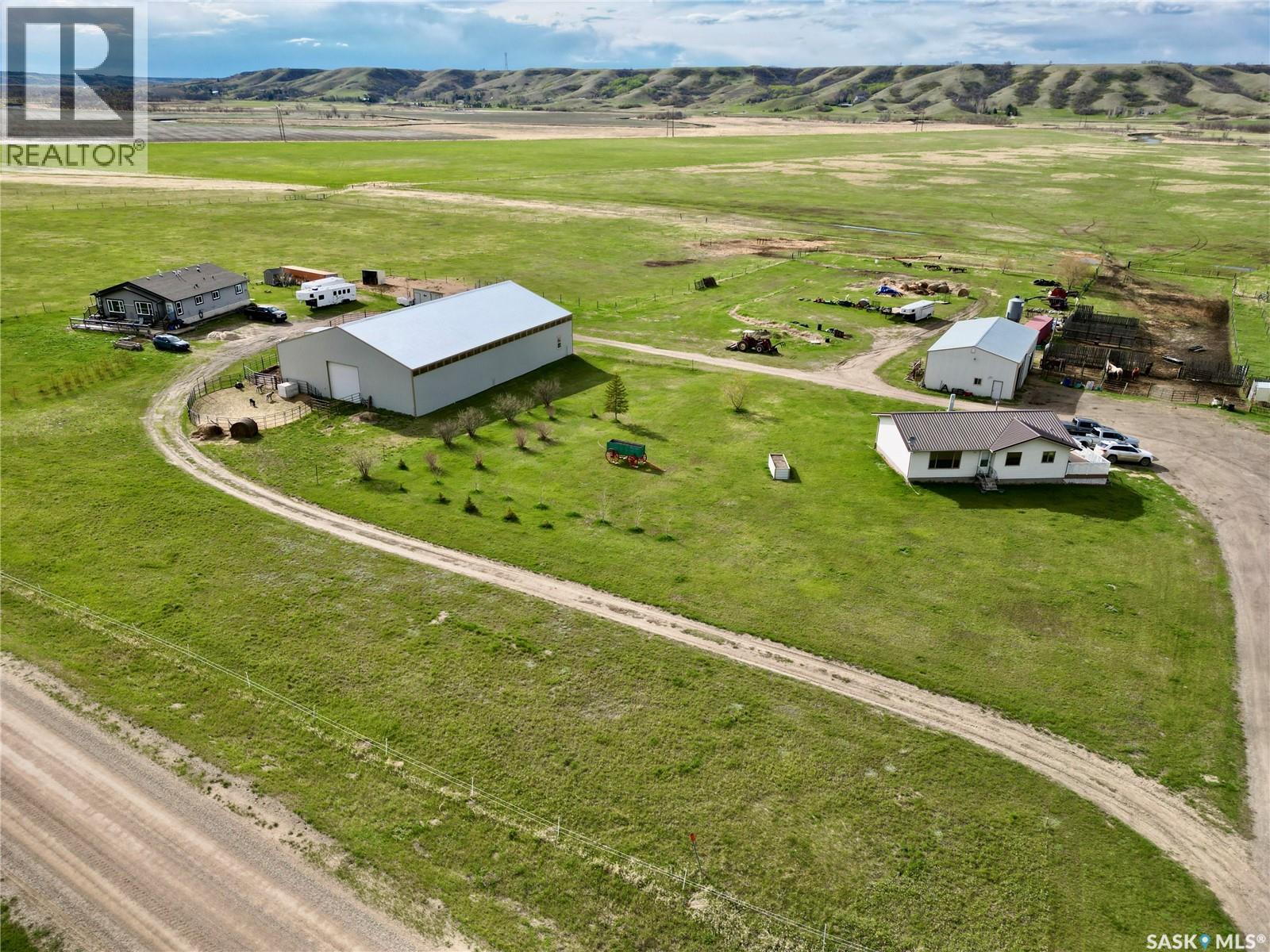 Ludwig Acres - Nestled in the Qu'Appelle Valley