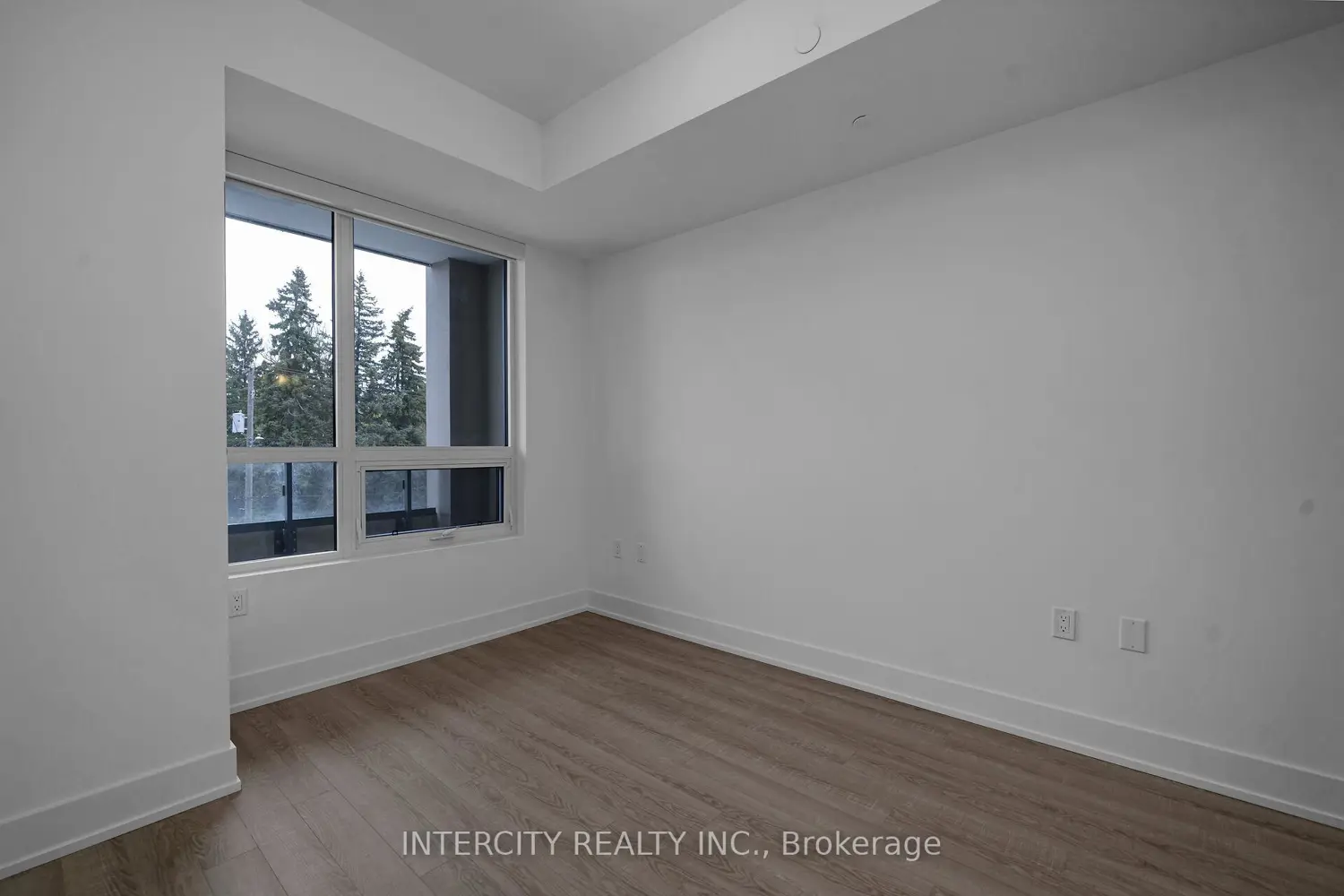Additional image 8 of 2075 King Road 326