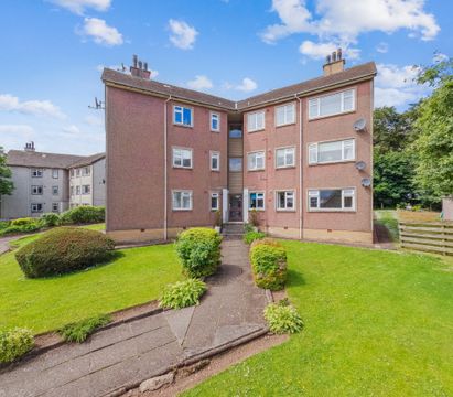Alexander Avenue, Eaglesham, East Renfrewshire G76