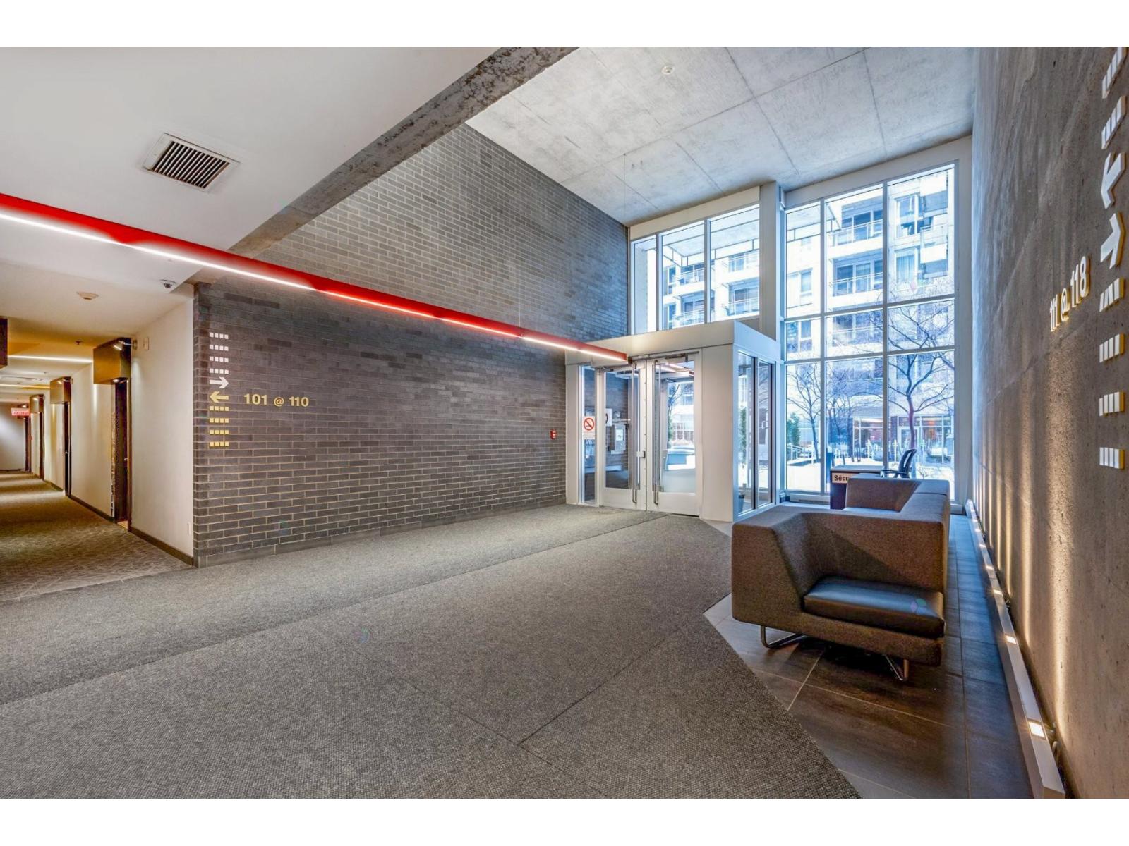 300 Rue Ann