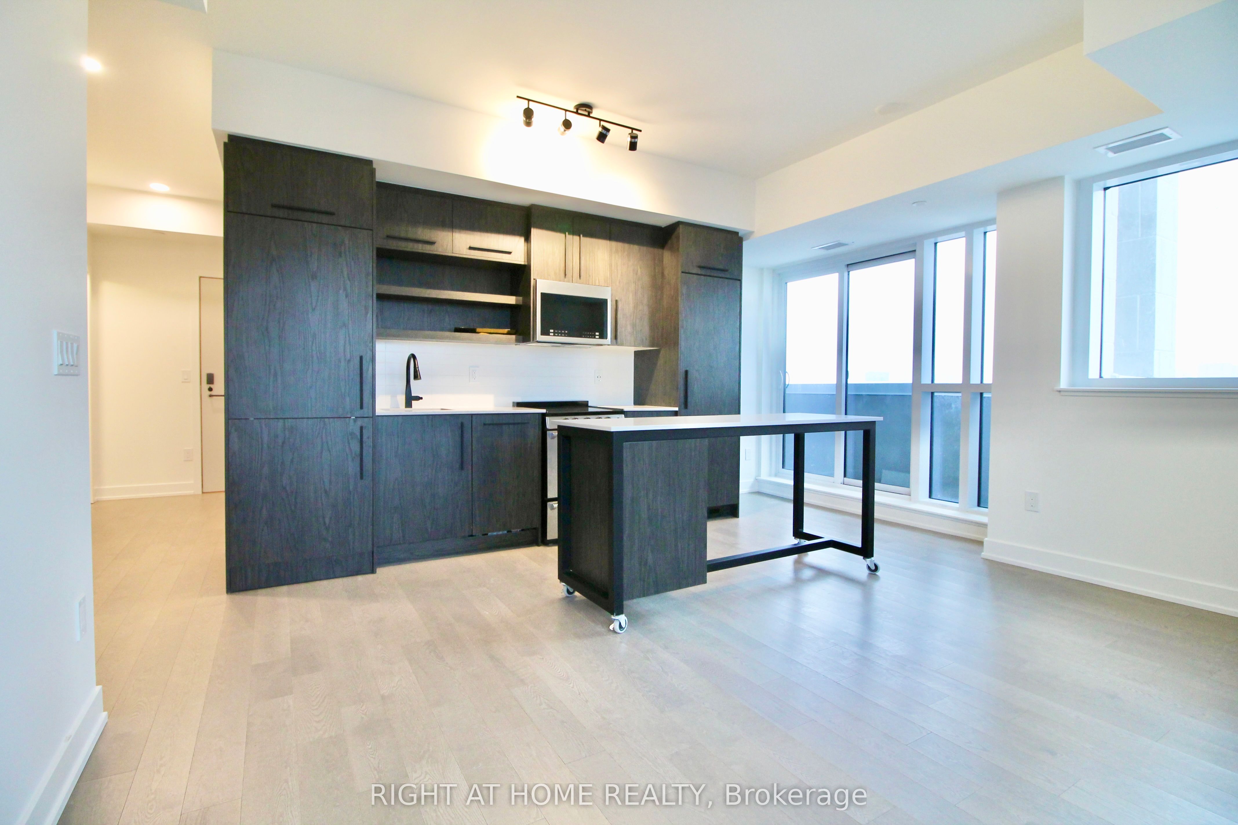 Additional image 5 of 1006-560 Rideau Street, Ottawa, ON, K1N 5Z8