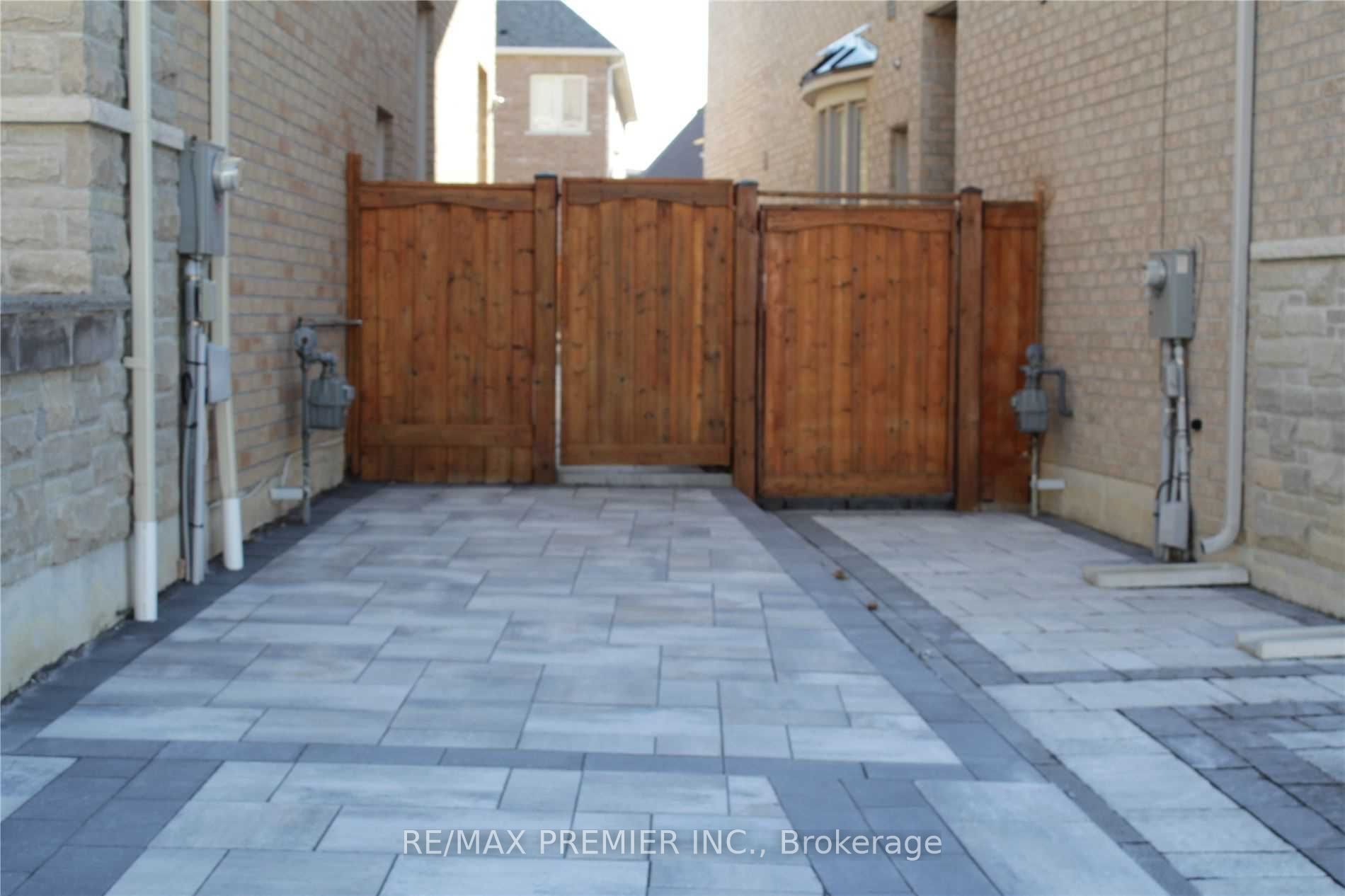 Additional image 2 of Bsmt-122 Garyscholl Road, Vaughan, ON, L4H 3R7