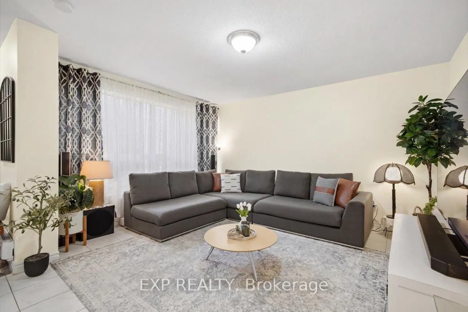 Additional image 8 of 1055 Dundas Street 167