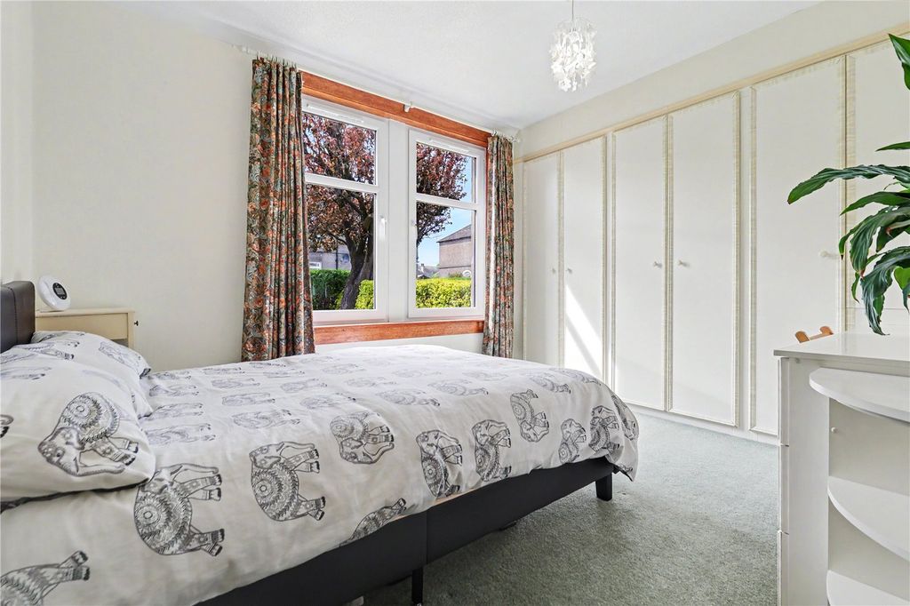 Additional image 11 of 2 bed flat for saleShiphaugh Place, Stirling, Stirlingshire FK8