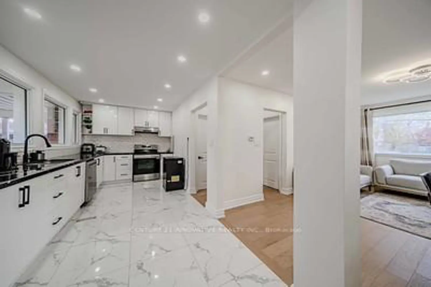 38 Deerfield Road photo 5