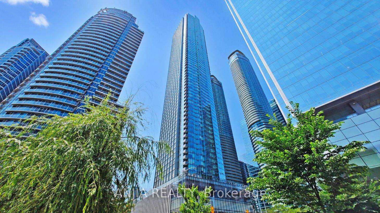Additional image 4 of 5608-10 York Street, Toronto, ON, M5J 0E1