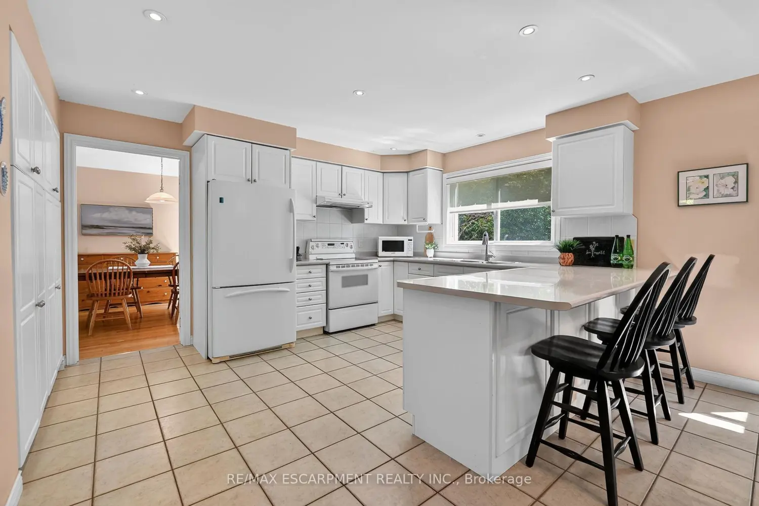 Additional image 4 of 144 Dorchester Drive