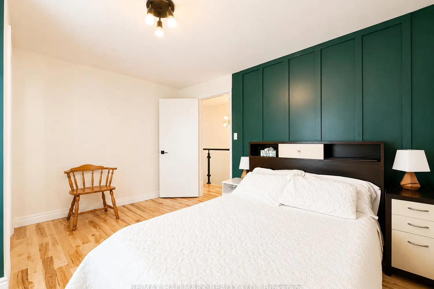 100 Ascot Avenue photo 4