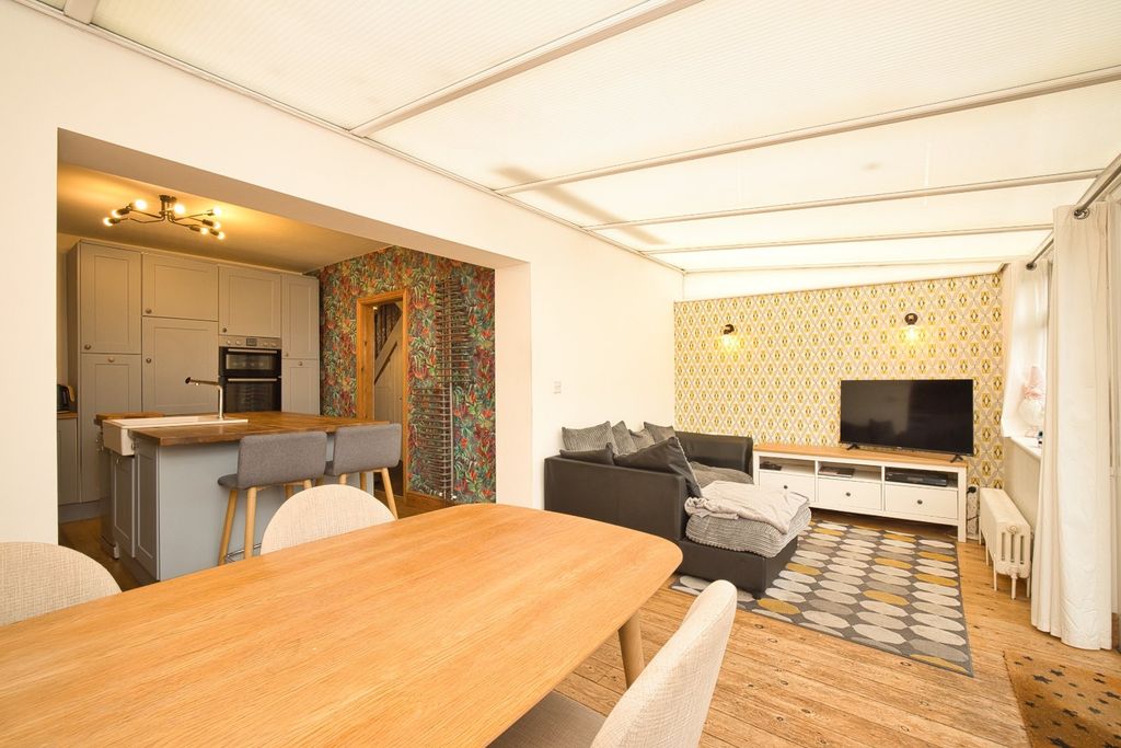 Additional image 10 of 4 bed semi-detached house for saleSt. Lukes Avenue, Ramsgate CT11