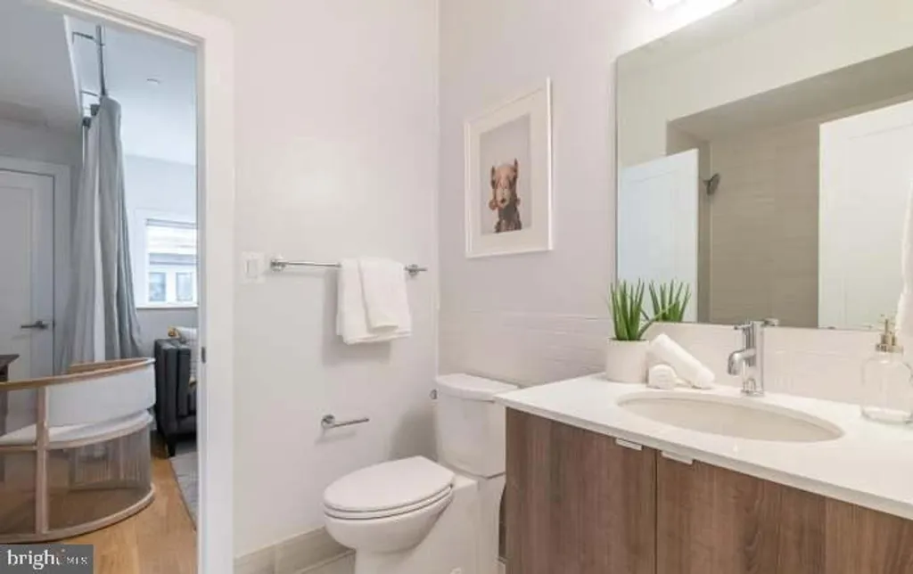 Additional image 19 of 628 I Street NE Unit 3, Washington, DC 20002