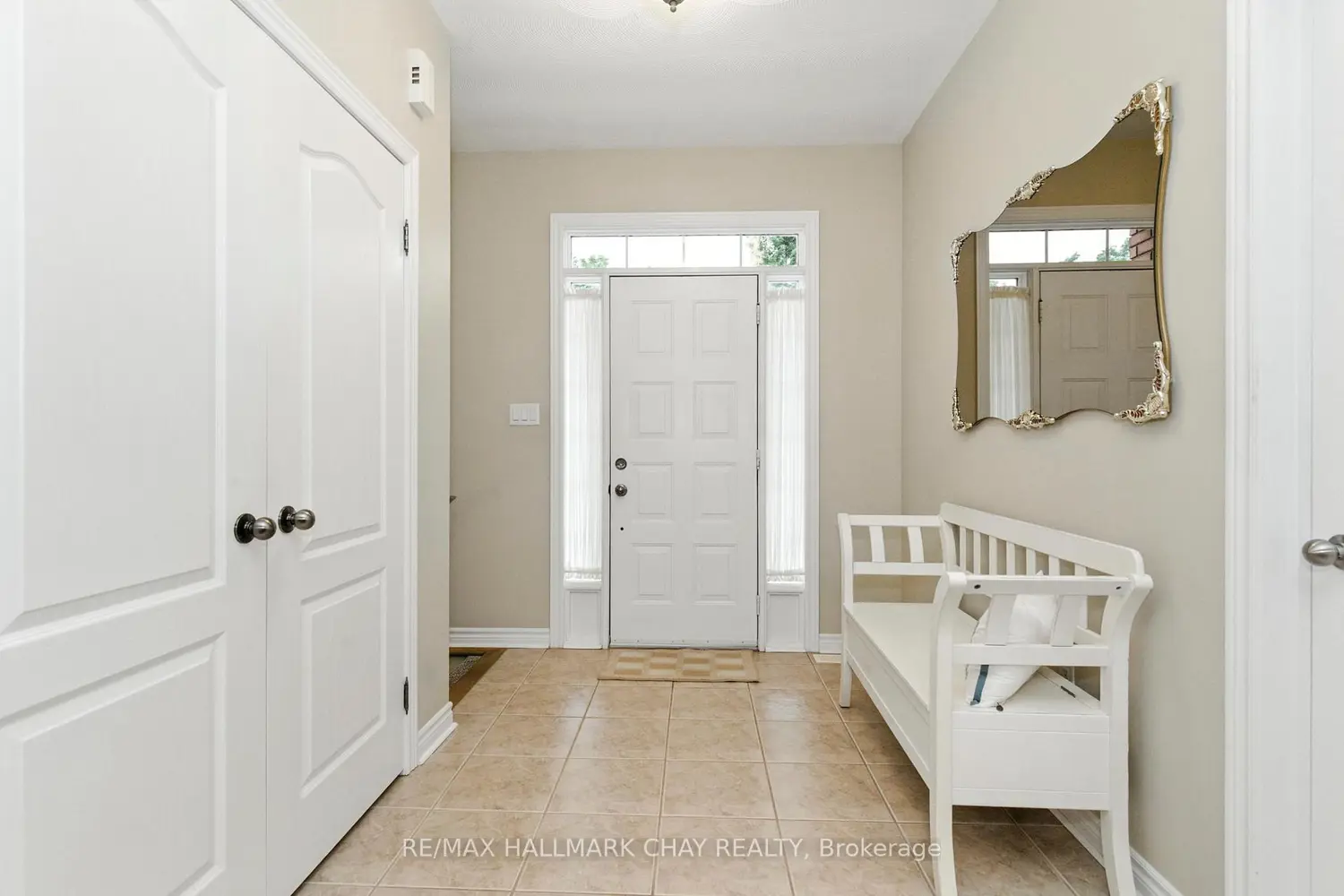 32 Valleycrest Drive photo 4