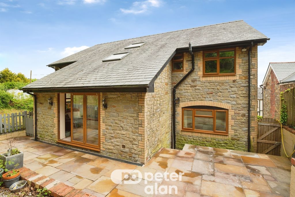 Additional image 2 of 5 bed detached house for saleStoney Road, Garndiffaith, Pontypool NP4