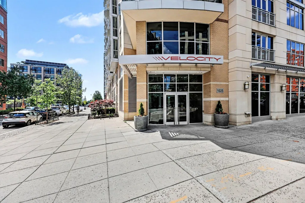 1025 1st Street SE Unit 906, Washington, DC 20003