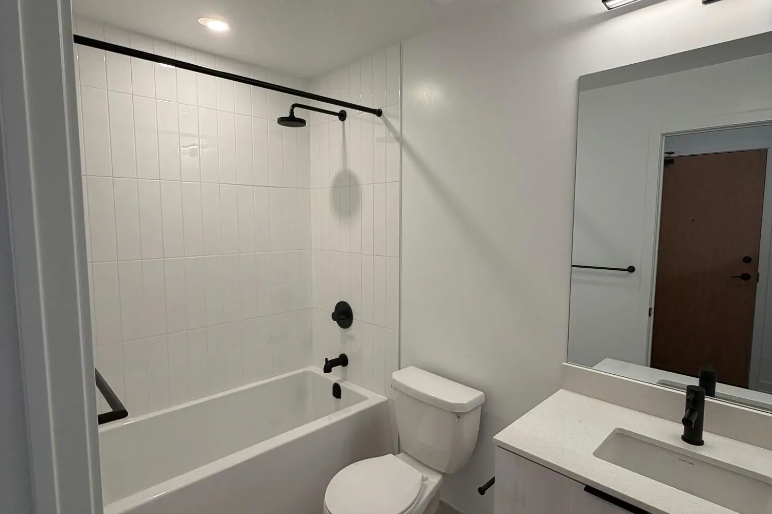 Additional image 10 of 2495 Eglinton Avenue 2407