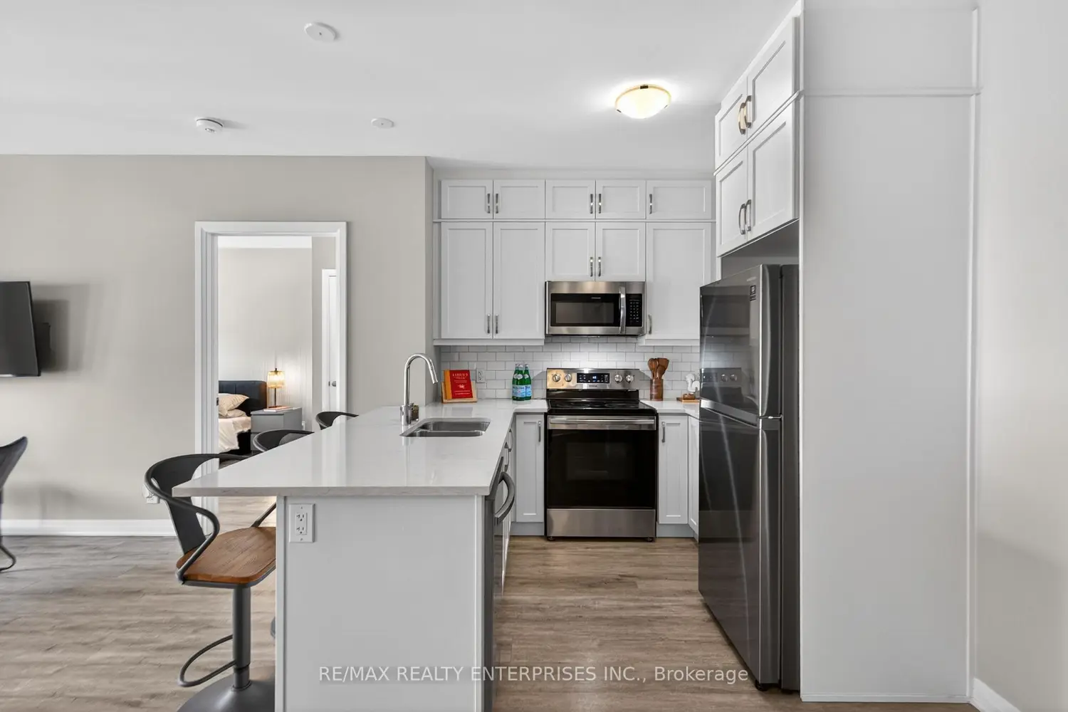 Additional image 3 of 102 Grovewood Common 510