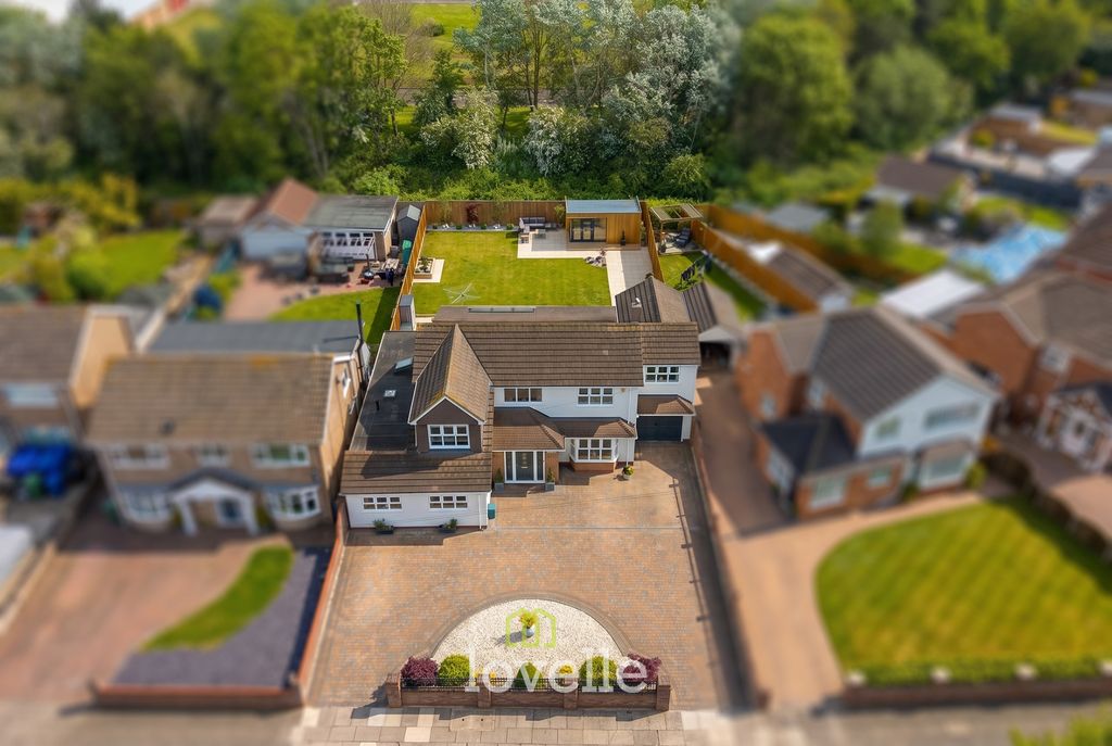 4 bed detached house for saleBolingbroke Road, Cleethorpes DN35