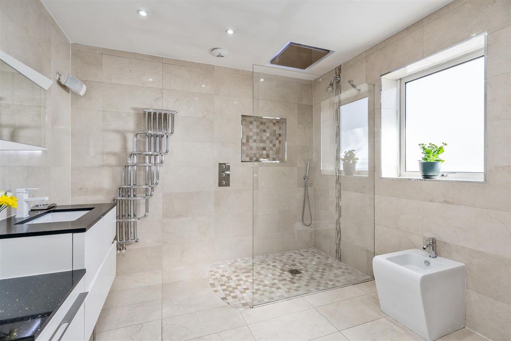 Additional image 21 of 4 bed detached house for saleAlderbrook Road, Solihull B91