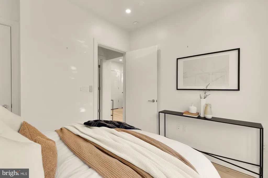 Additional image 14 of 4111 Connecticut Avenue NW Unit 302, Washington, DC 20008