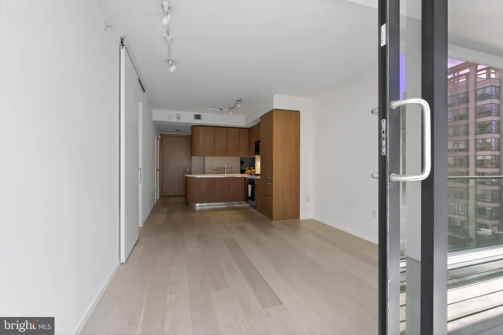 Additional image 16 of 925 H Street NW Unit 606, Washington, DC 20001