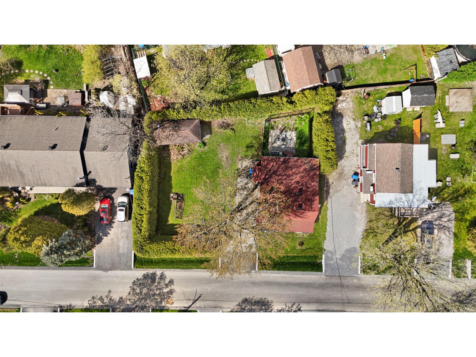 65Z 44e Avenue