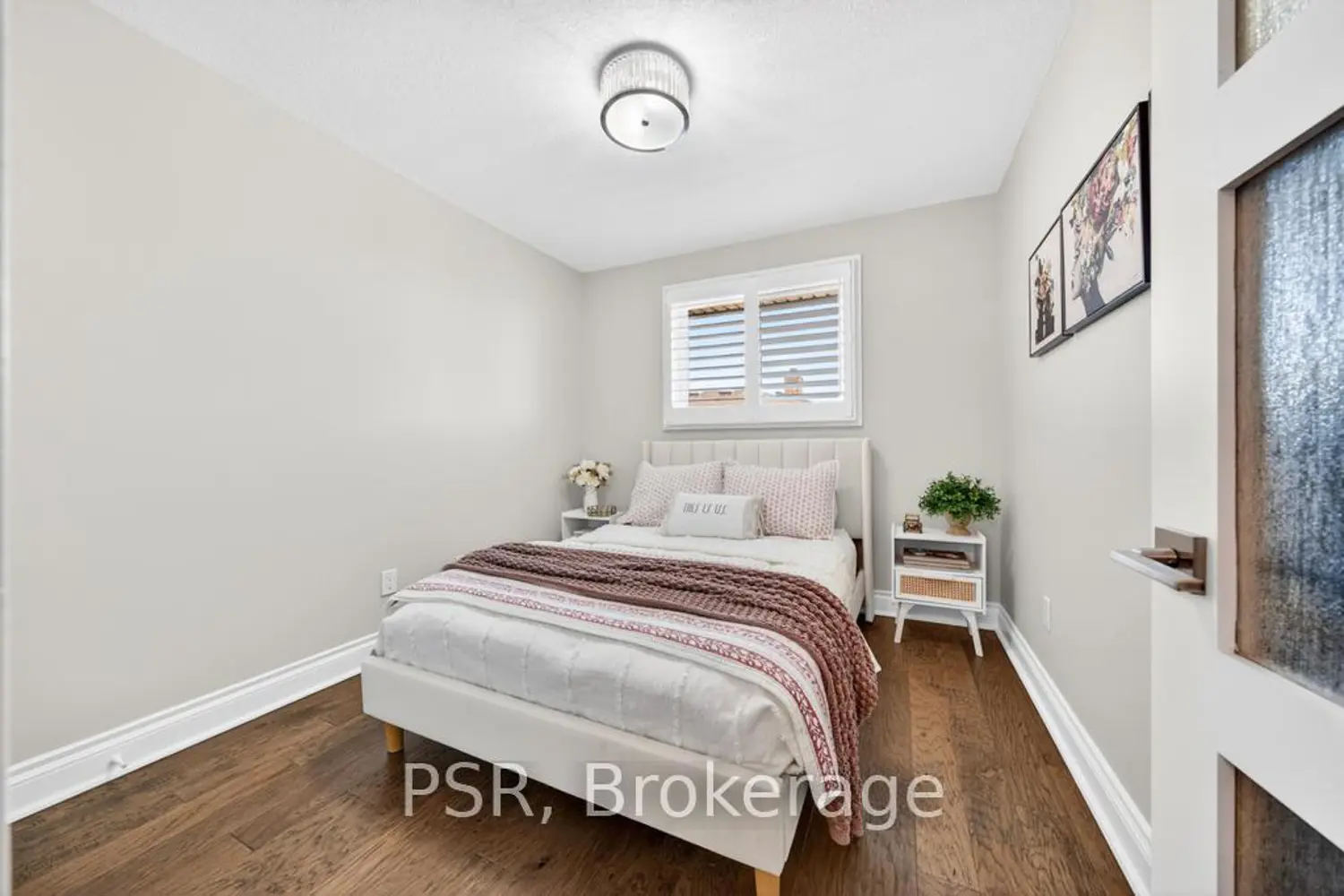 Additional image 13 of 323 Queen Victoria Drive