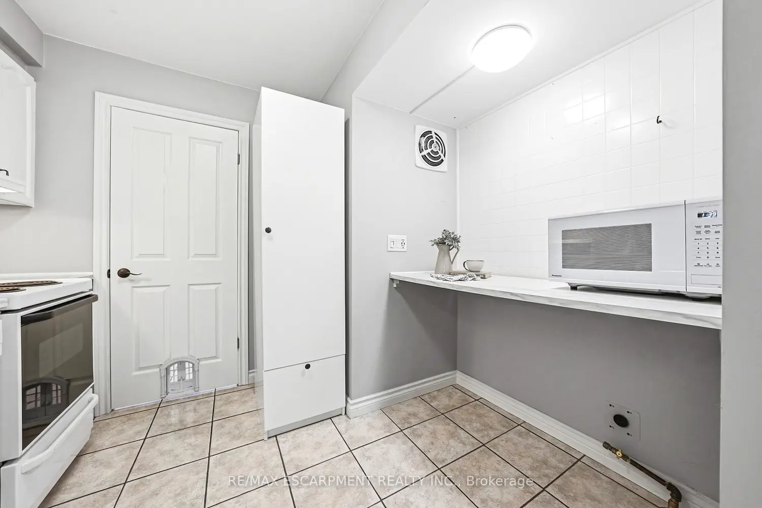 Additional image 7 of 301 Parkwood Crescent
