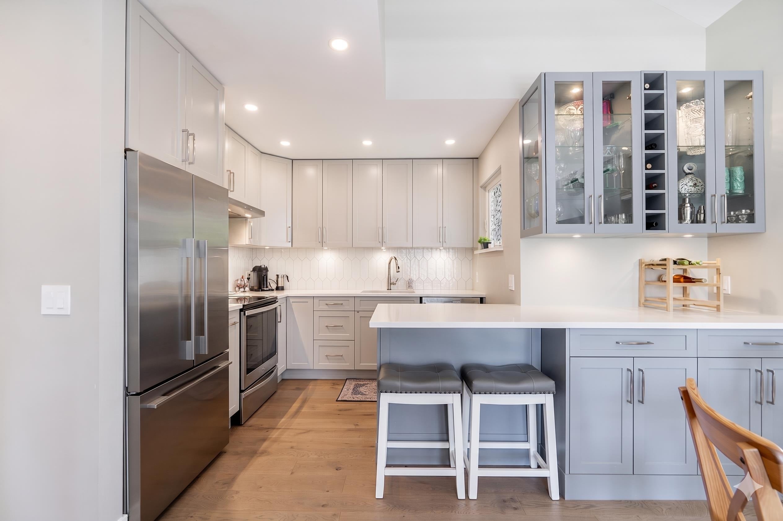 Additional image 3 of 306-1535 Chesterfield Avenue, North Vancouver, BC, V7M 2N5