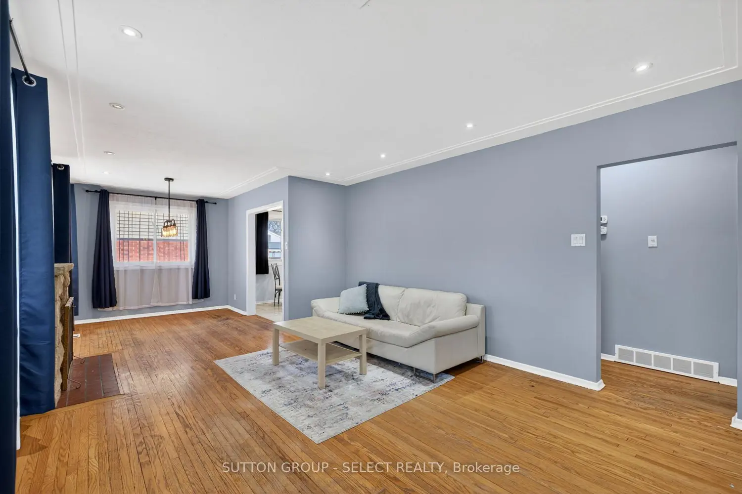 Additional image 3 of 198 Arlington Crescent