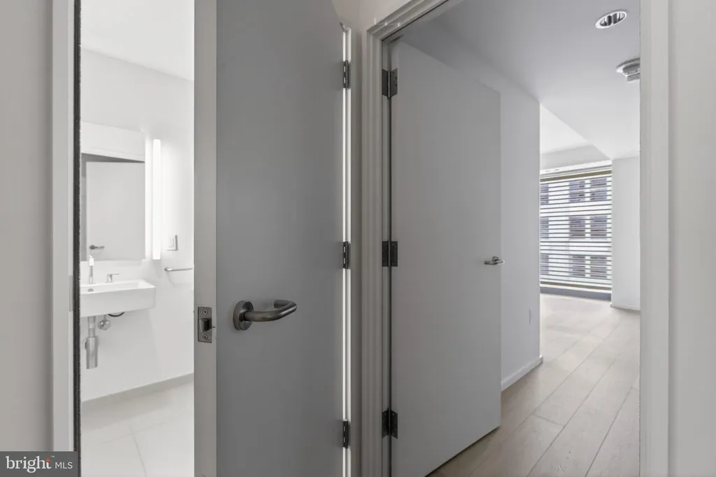 Additional image 33 of 925 H Street NW Unit 606, Washington, DC 20001