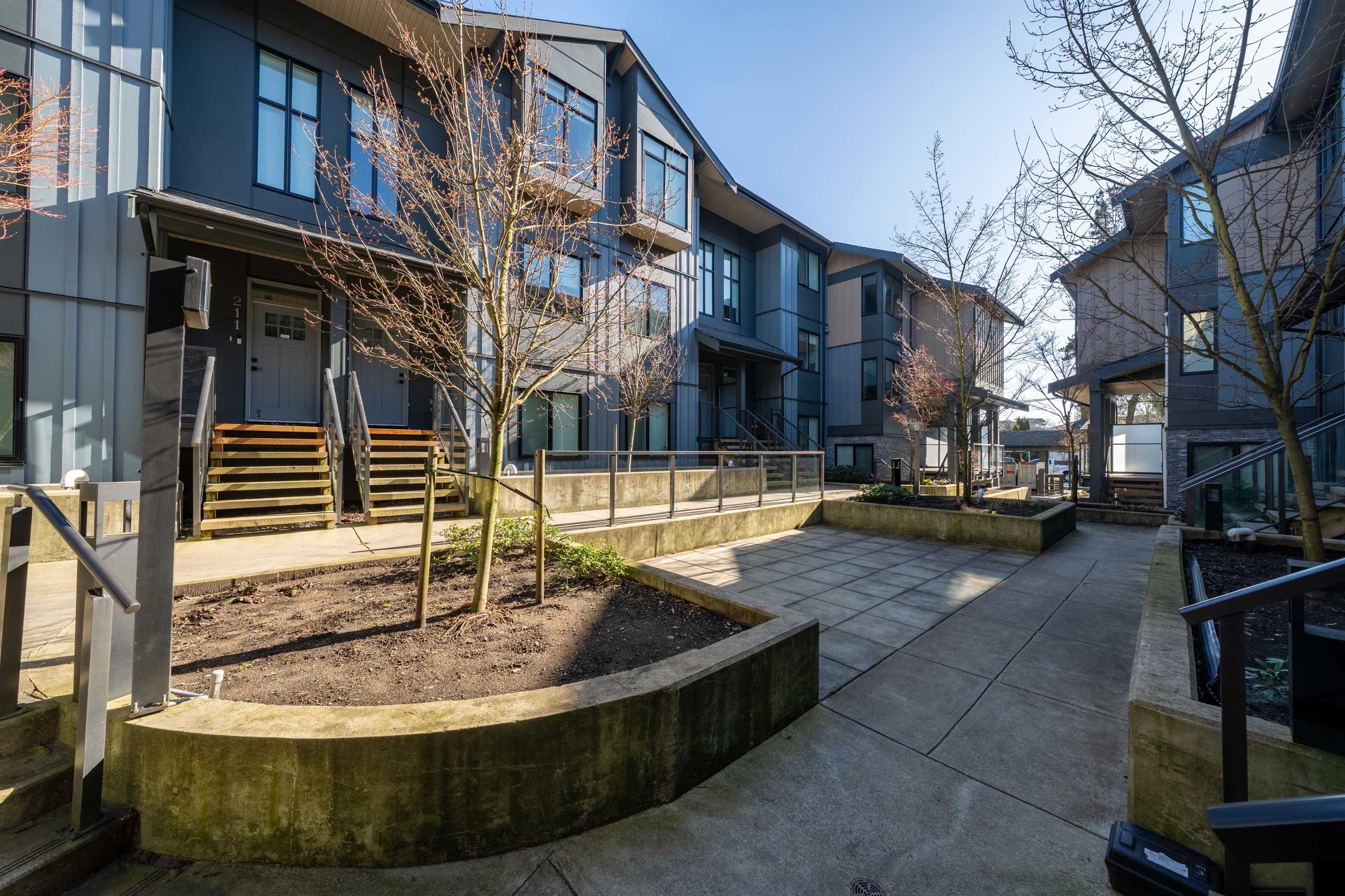 Additional image 5 of 210-7131 17th Avenue, Burnaby, BC, V3N 1K8