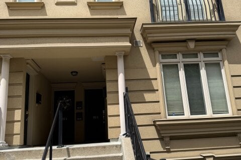 Additional image 7 of TH 2-98 Carr Street, Toronto, ON, M5T 1B7