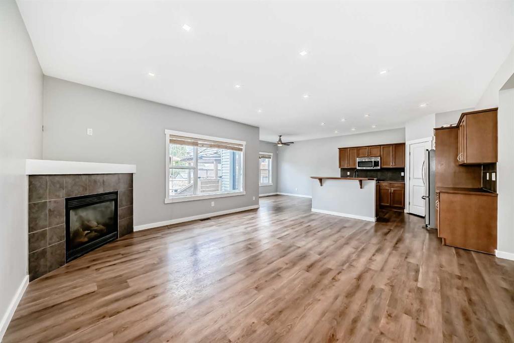 Additional image 2 of 32 Copperleaf Way SE, Calgary, AB, T2Z 0H8