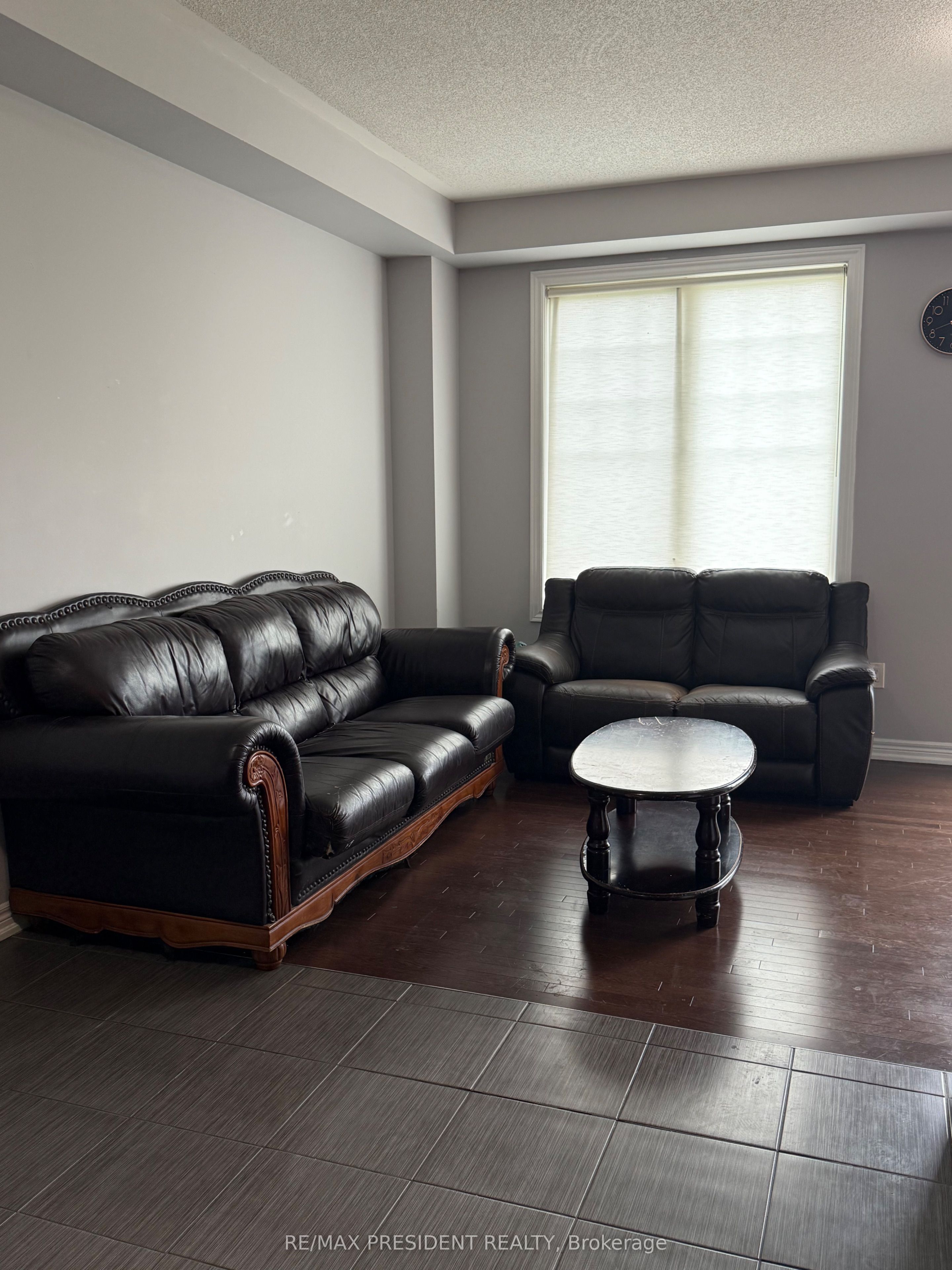 Additional image 6 of 98 Davenfield Circle E, Brampton, ON, L6P 4M1