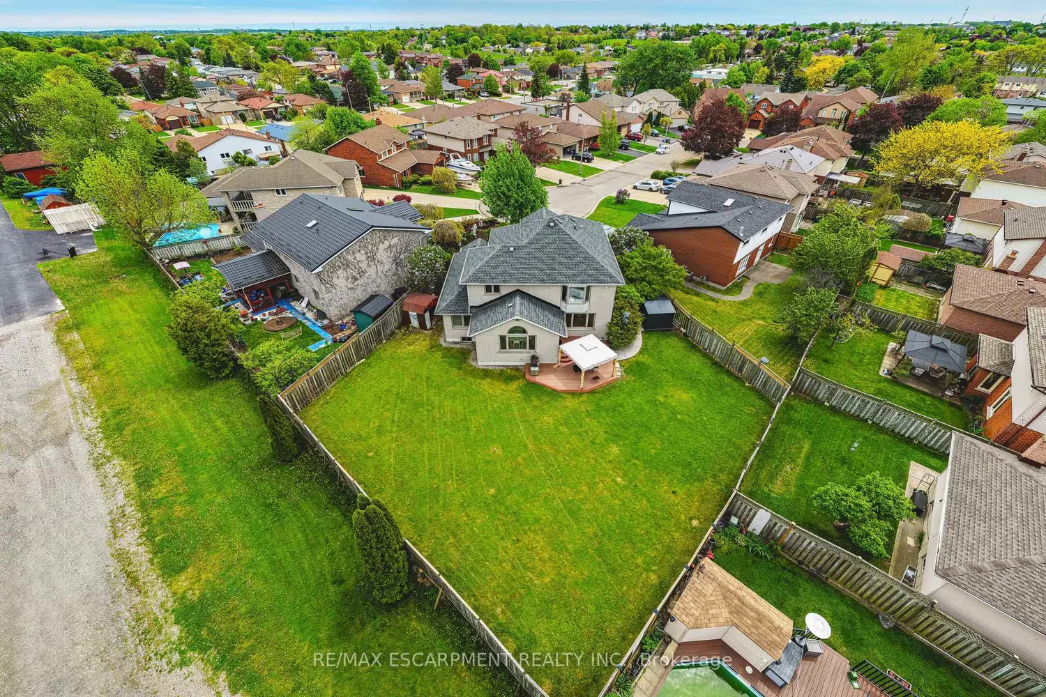 Additional image 17 of 301 Parkwood Crescent