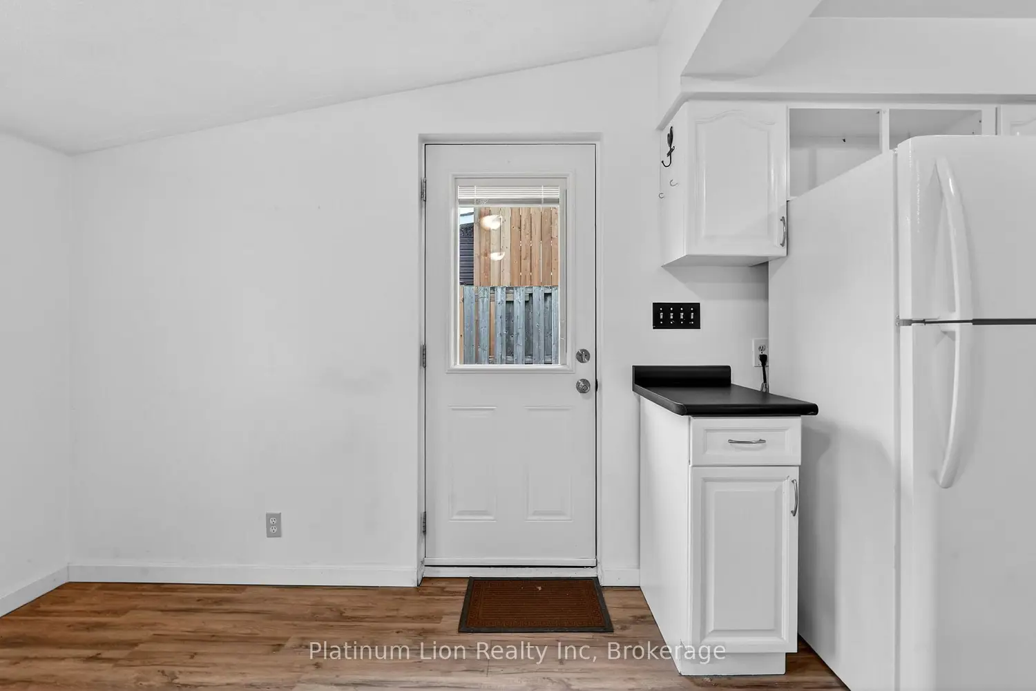 Additional image 10 of 93 Walnut Street