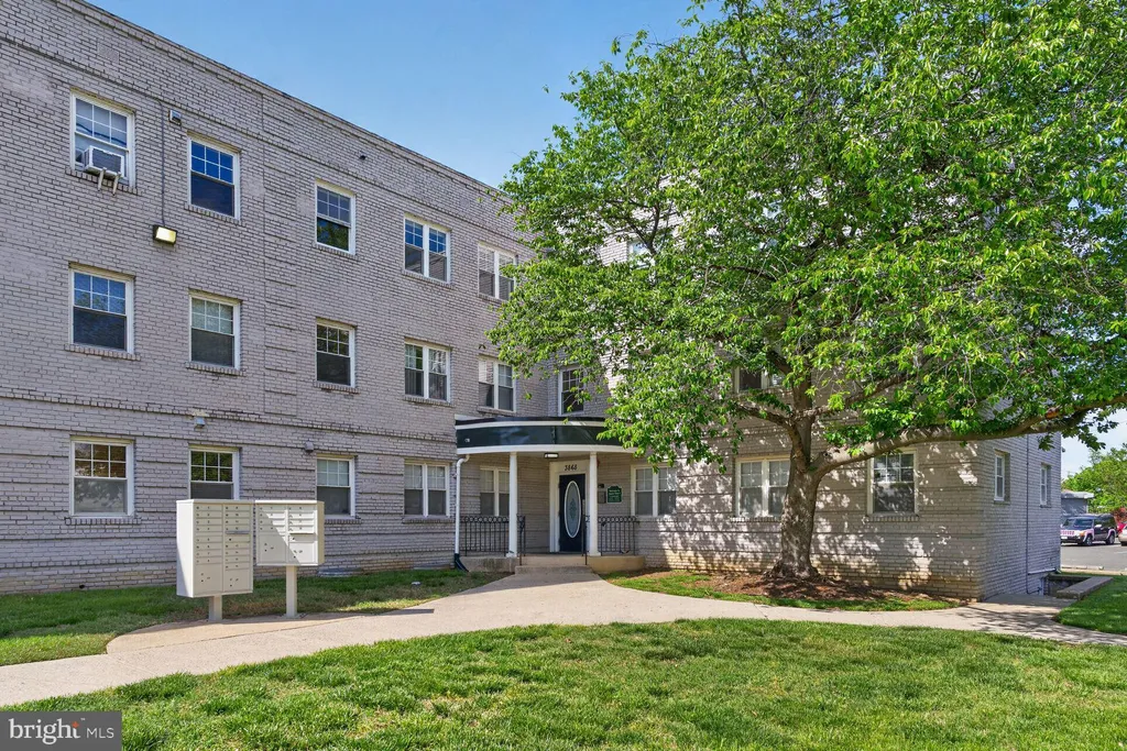 3868 9th Street SE Unit 301, Washington, DC 20032
