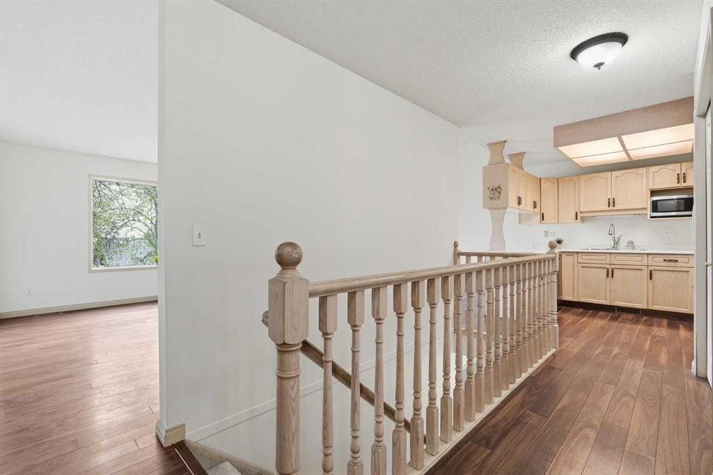 Additional image 5 of 29 Edenwold Green NW, Calgary, AB, T3A 5B8