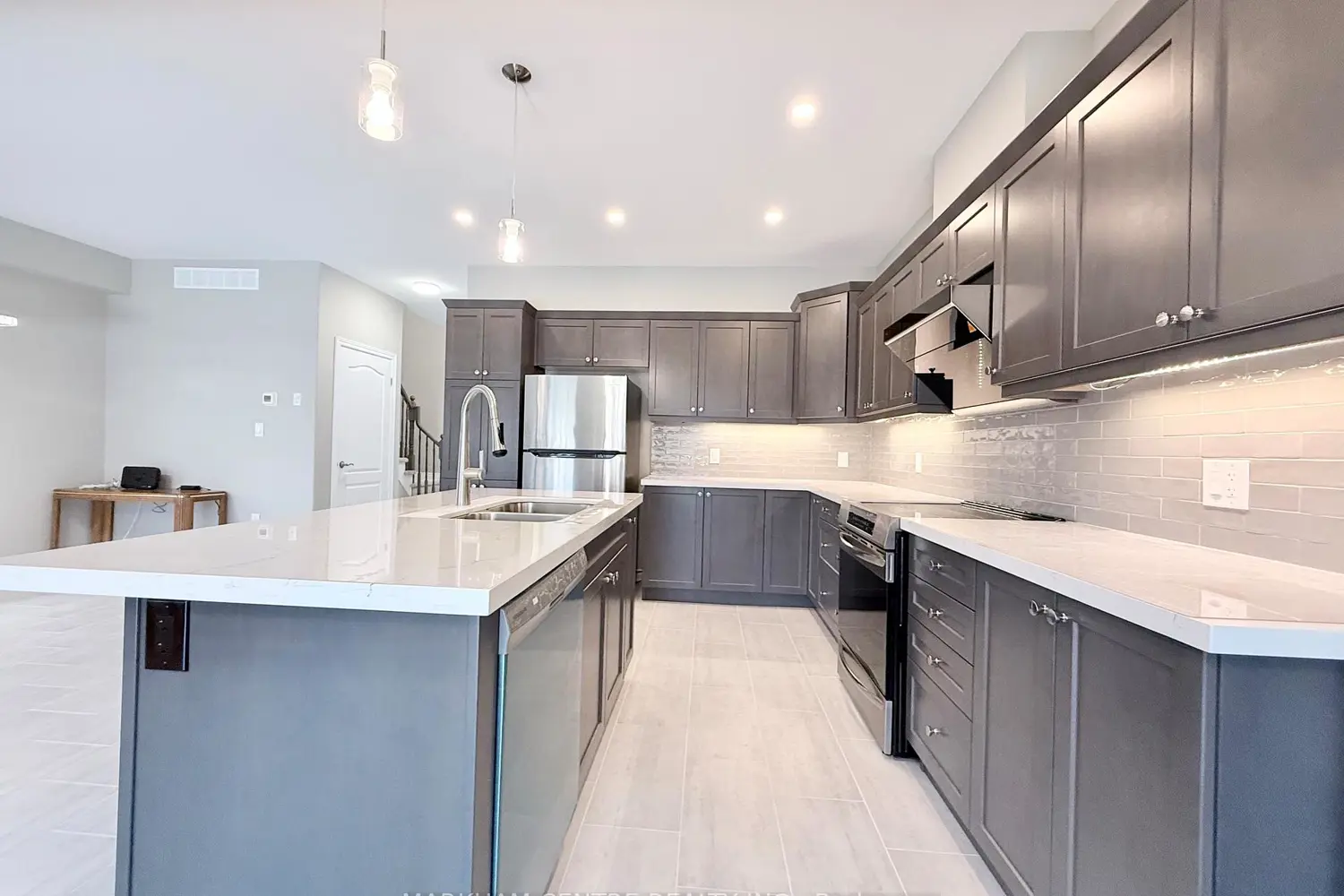 Additional image 5 of 7173 Parsa Street