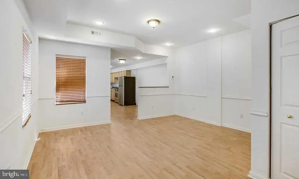 729 10th Street NE, Washington, DC 20002 photo 3