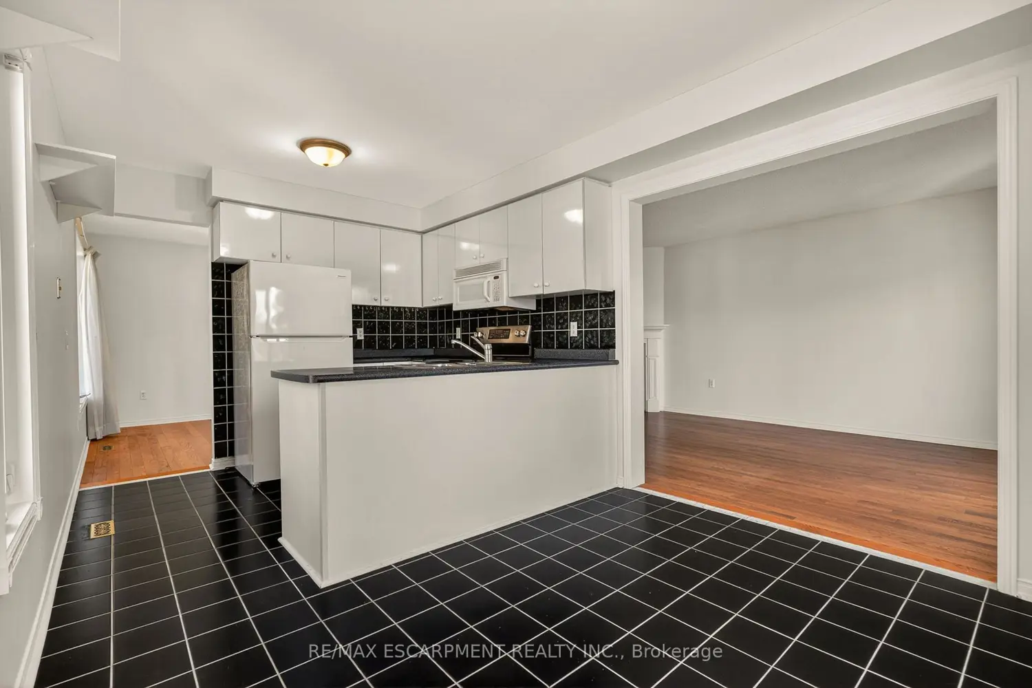 Additional image 7 of 11 Pirie Drive 19