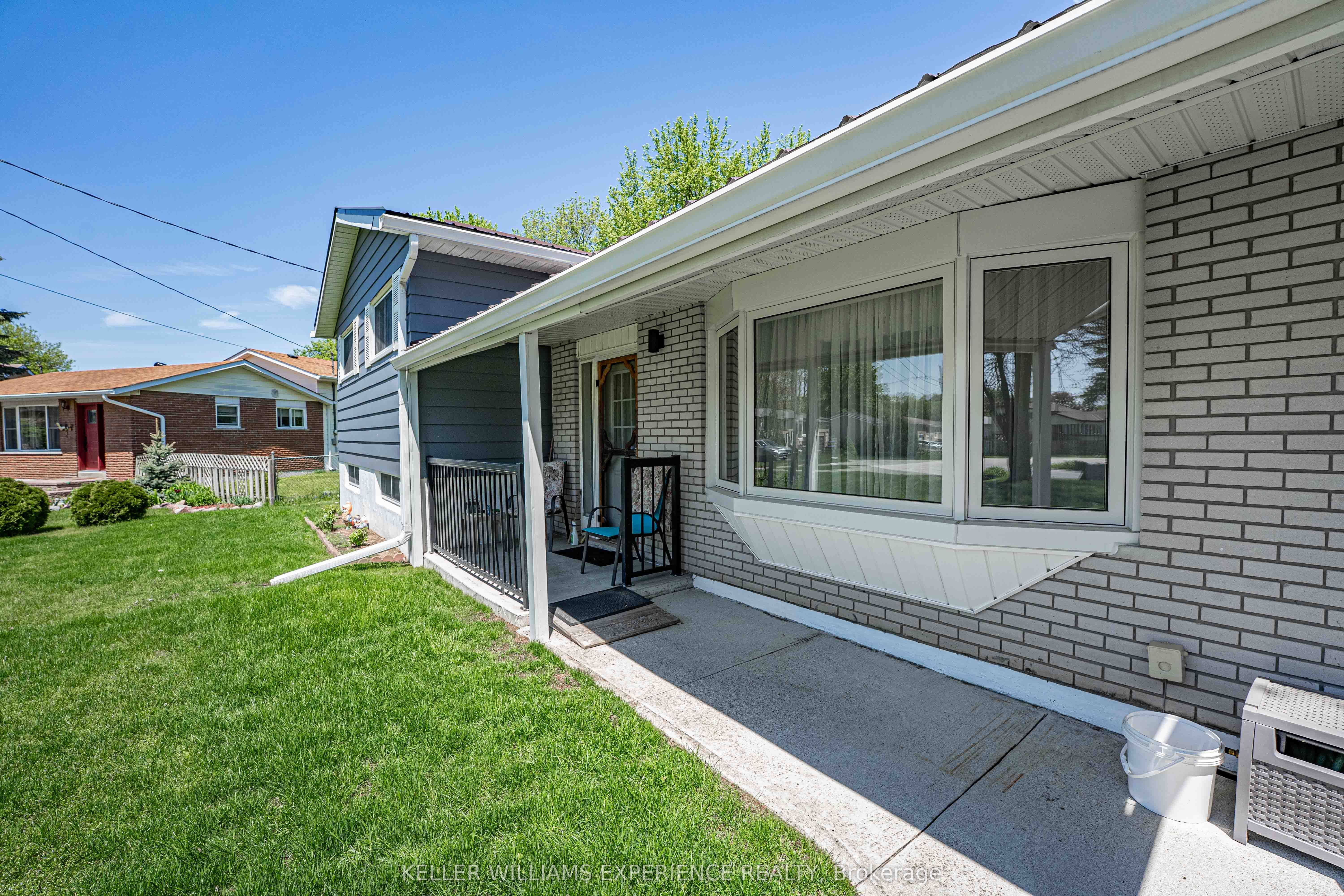 Additional image 6 of 27 Larkdale Crescent, Essa, ON, L0M 1B0